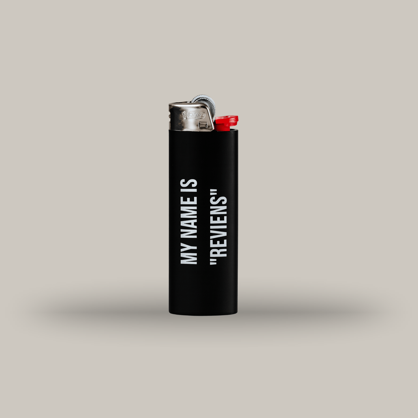 Briquet noir - MY NAME IS "REVIENS"